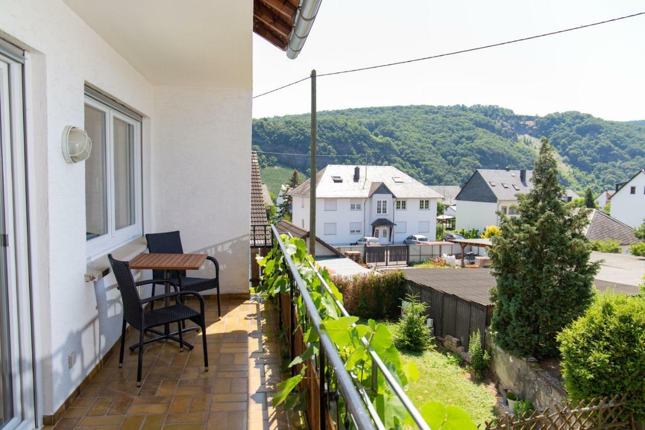 Weingut Gerd Muellers Hotel Kröv Екстериор снимка