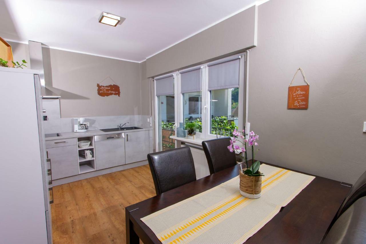 Weingut Gerd Muellers Hotel Kröv Екстериор снимка
