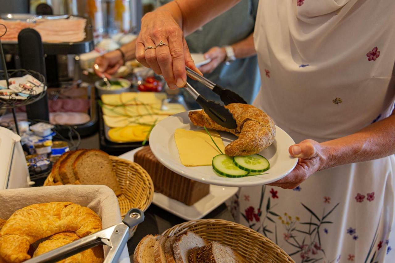 Weingut Gerd Muellers Hotel Kröv Екстериор снимка